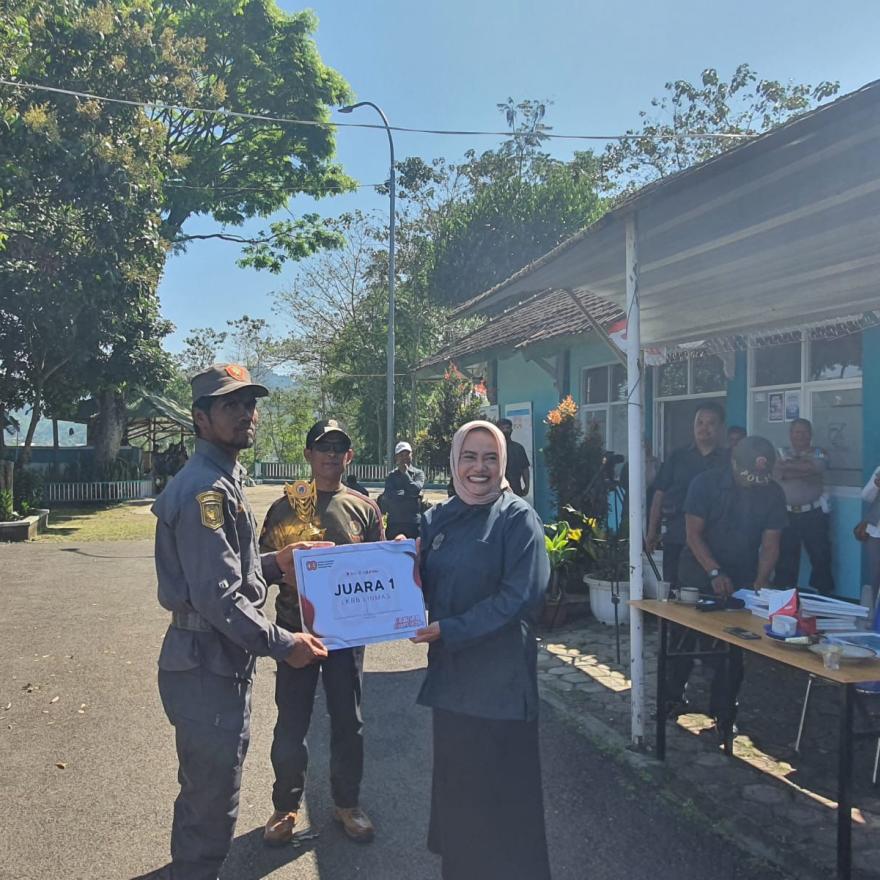 Satuan LINMAS Desa Sugihmukti JUARA 1 PBB Tingkat Kecamatan PasirJambu 